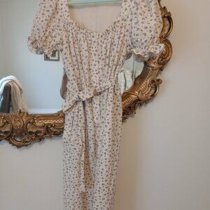 (LISTING ENDING IN A FEW HOURS) Beautiful Neuflora Emmerson Dress, EUC, Small